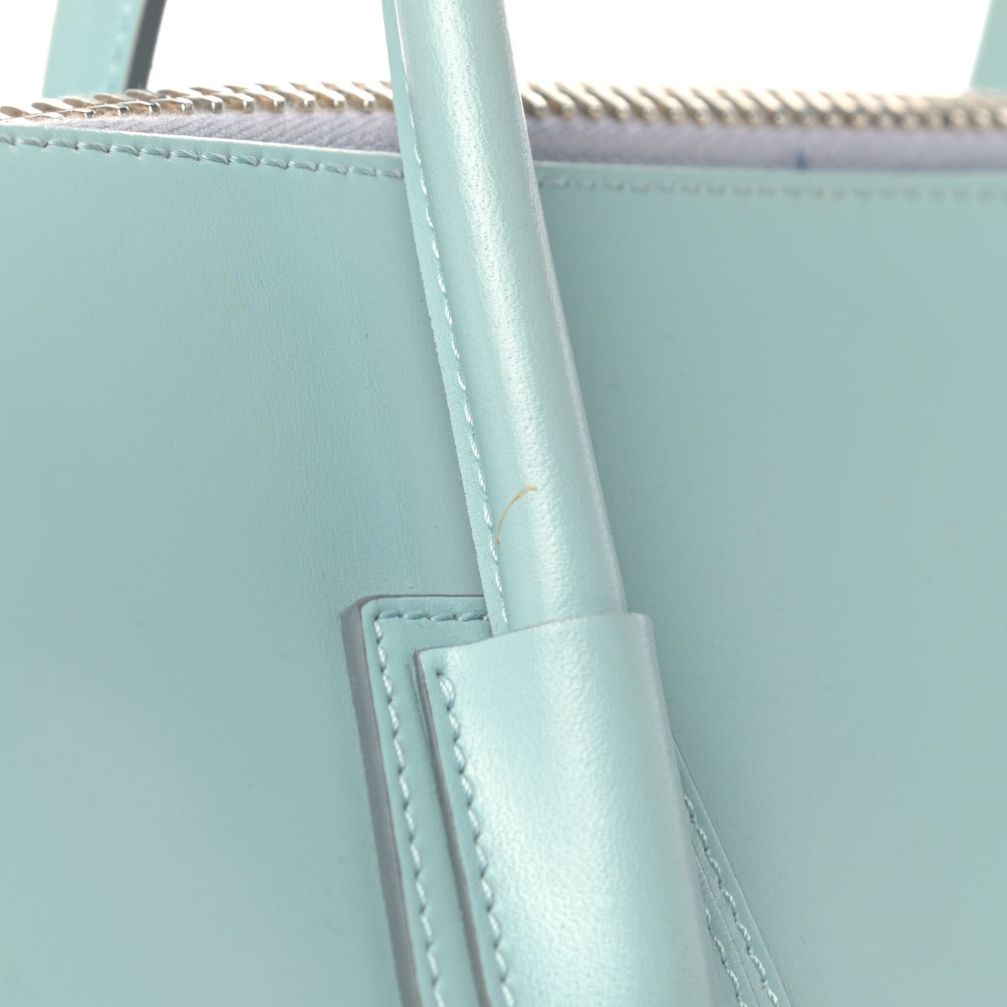 Shiny Lord Calfskin Medium Antigona Light Blue