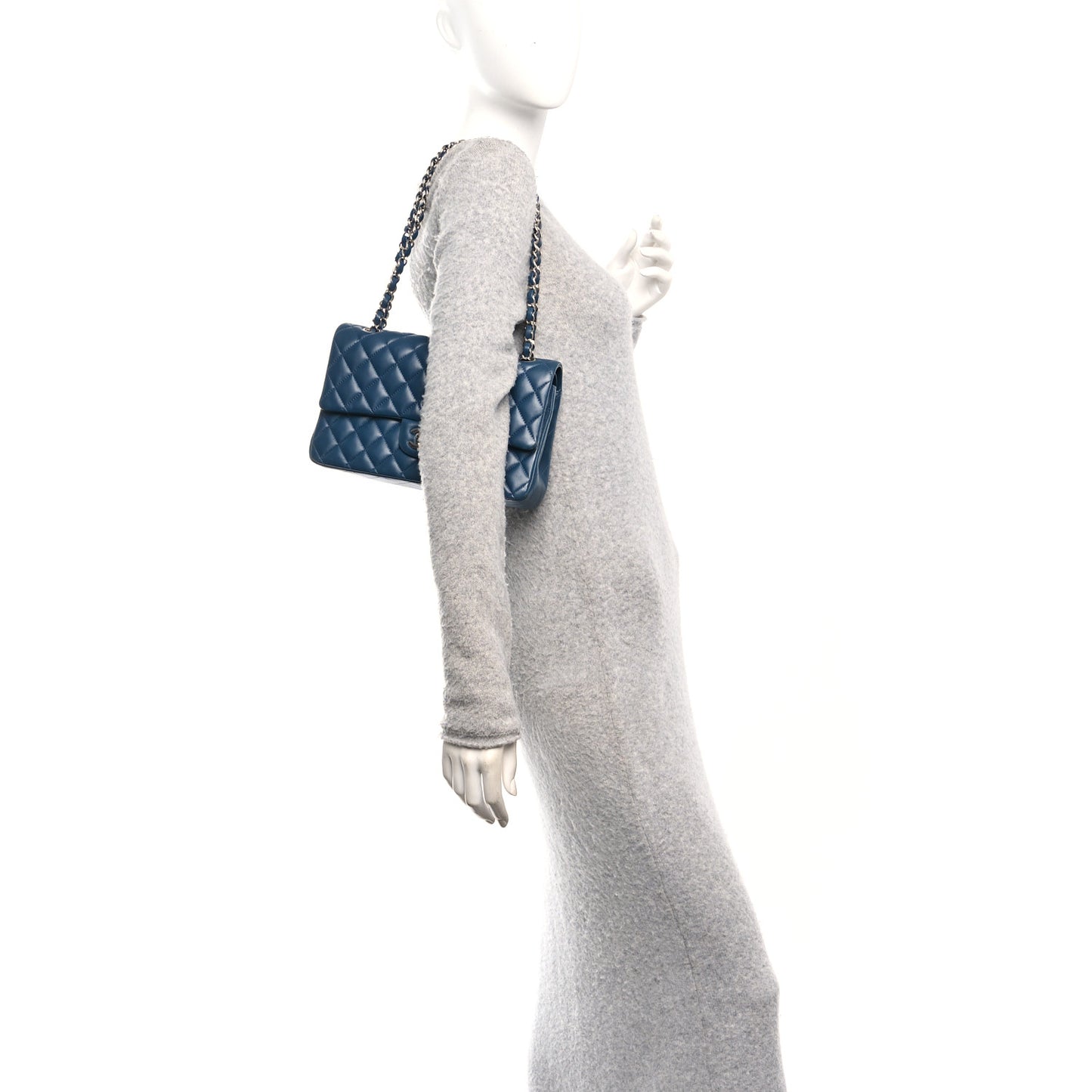 Lambskin Quilted Medium Double Flap Navy