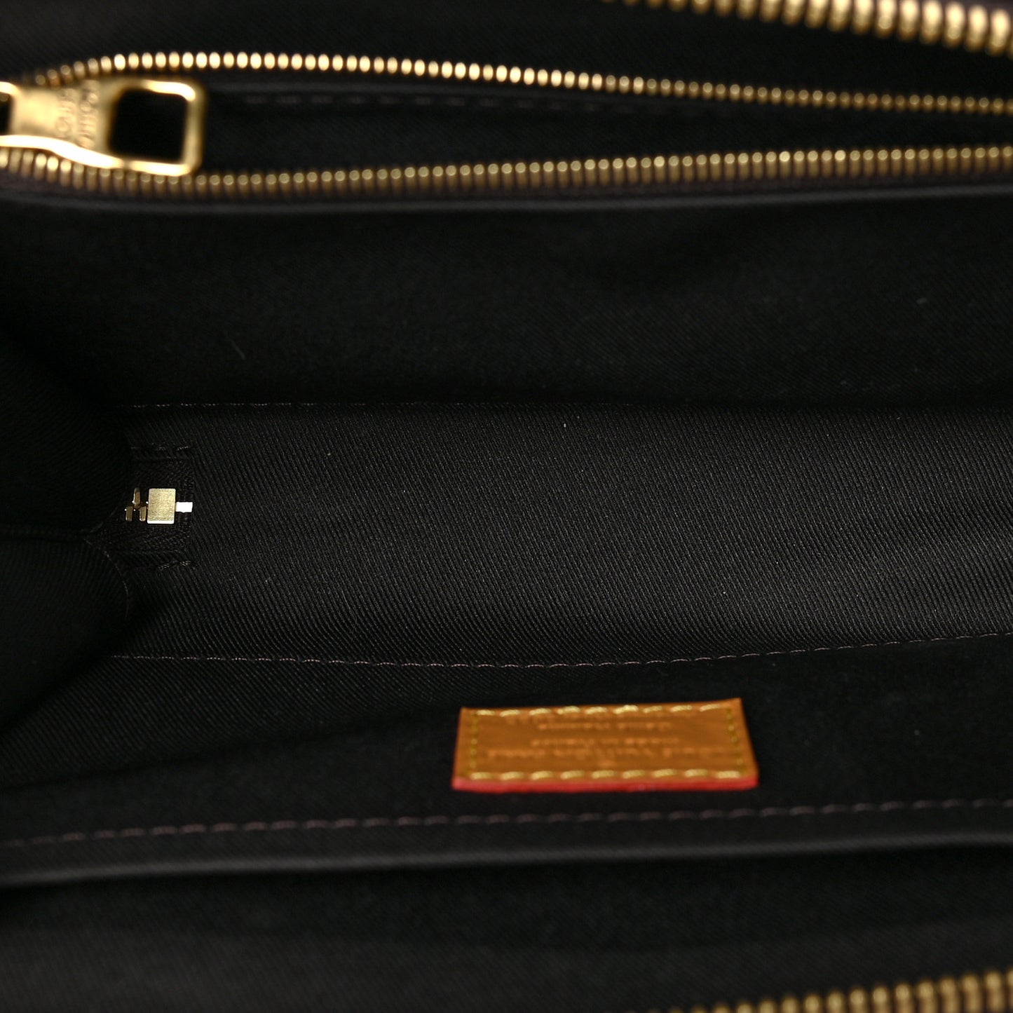 Monogram Blurry Soft Trunk Messenger