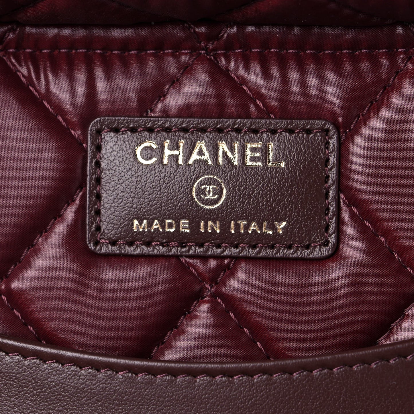 Caviar Quilted Large Vanity Pouch Black