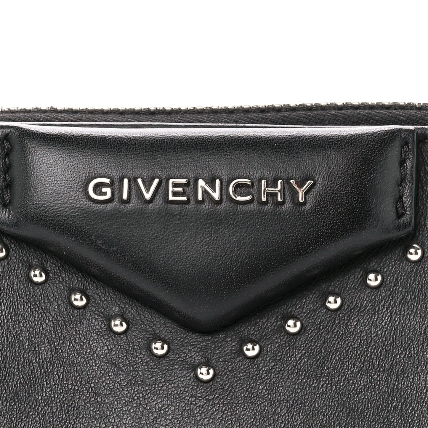 Calfskin Small Studded Antigona Beauty Wristlet Black