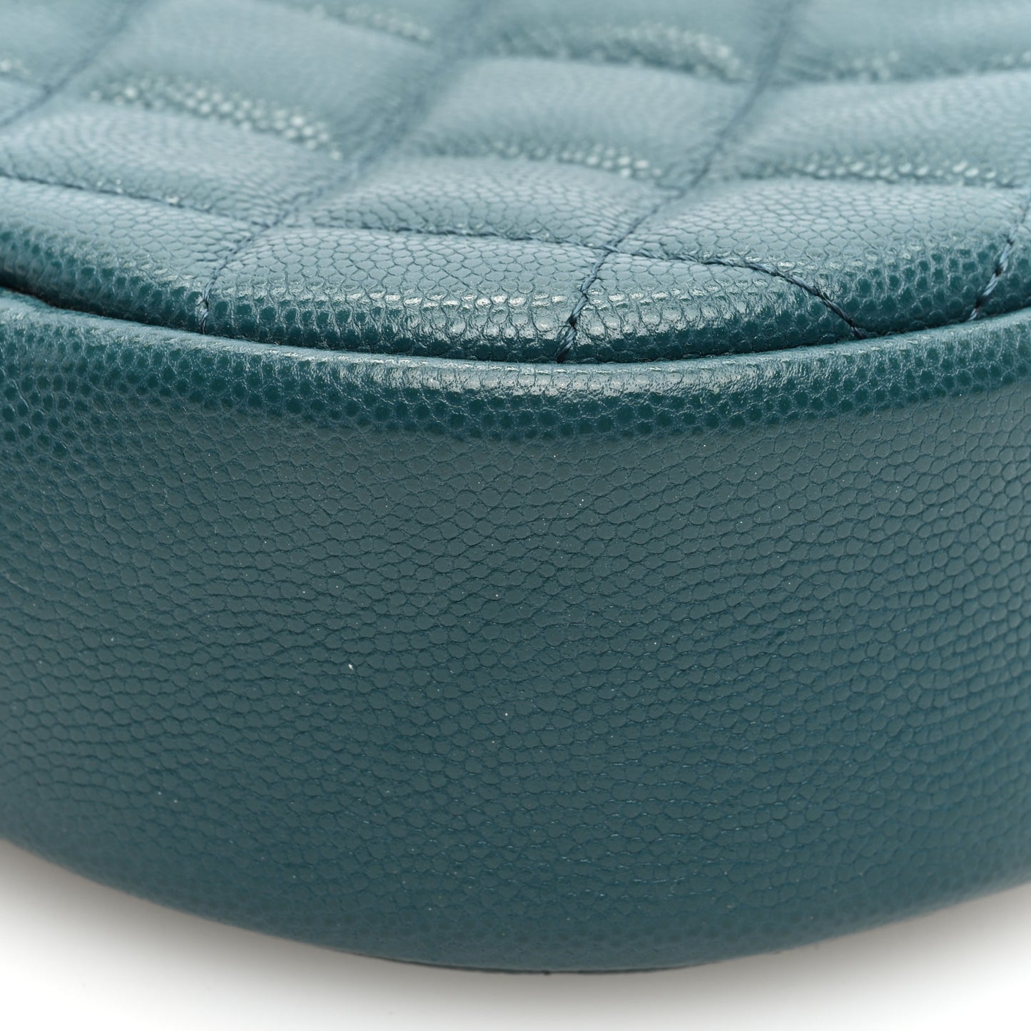 Caviar Quilted Round Clutch With Chain Green
