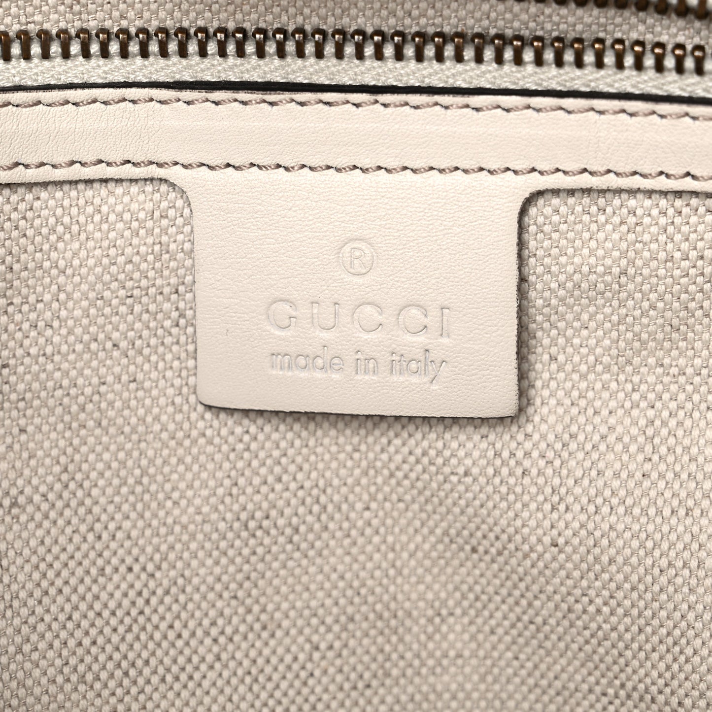 Calfskin Medium GG Running Tote White