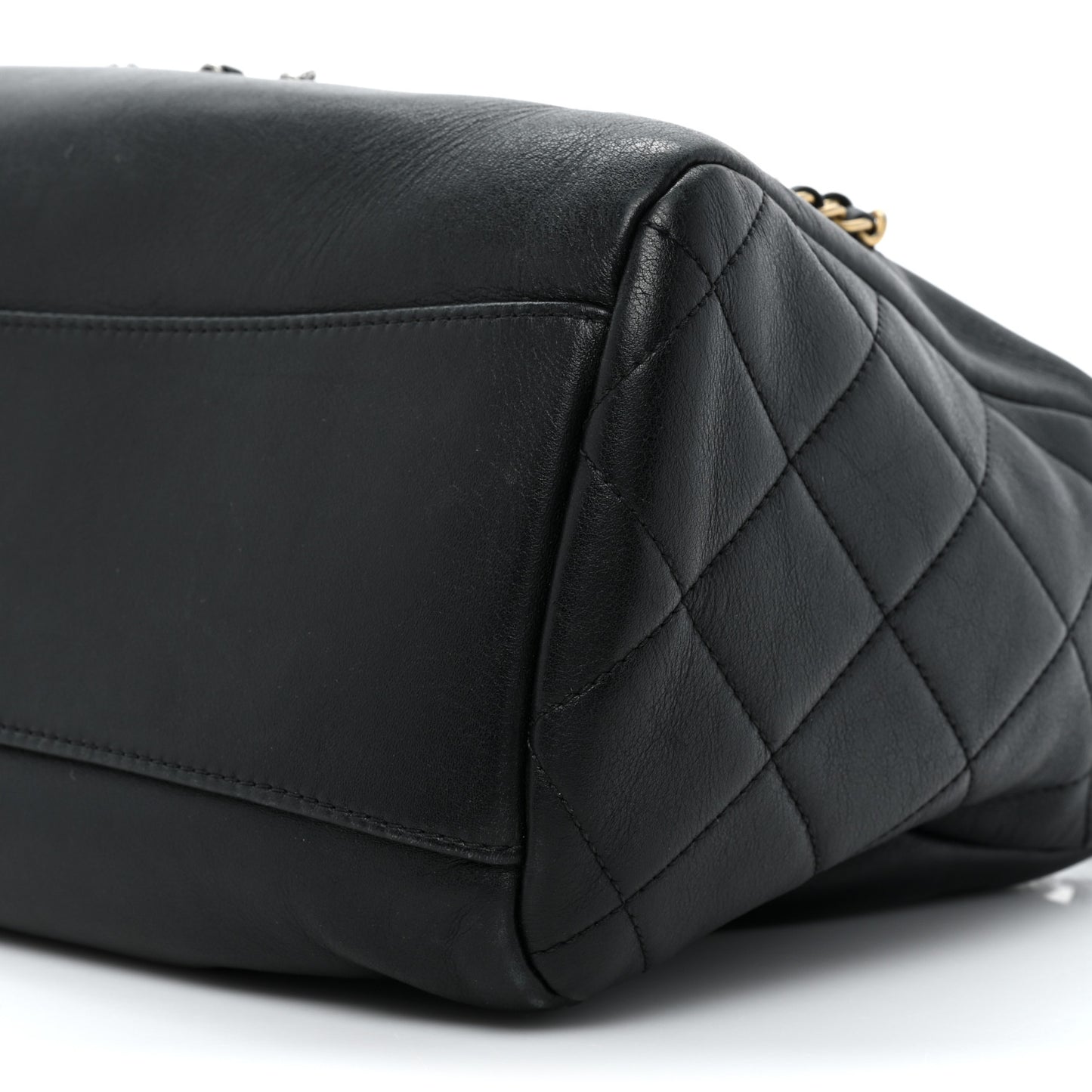 Calfskin Chain 20s Signature Hobo Black