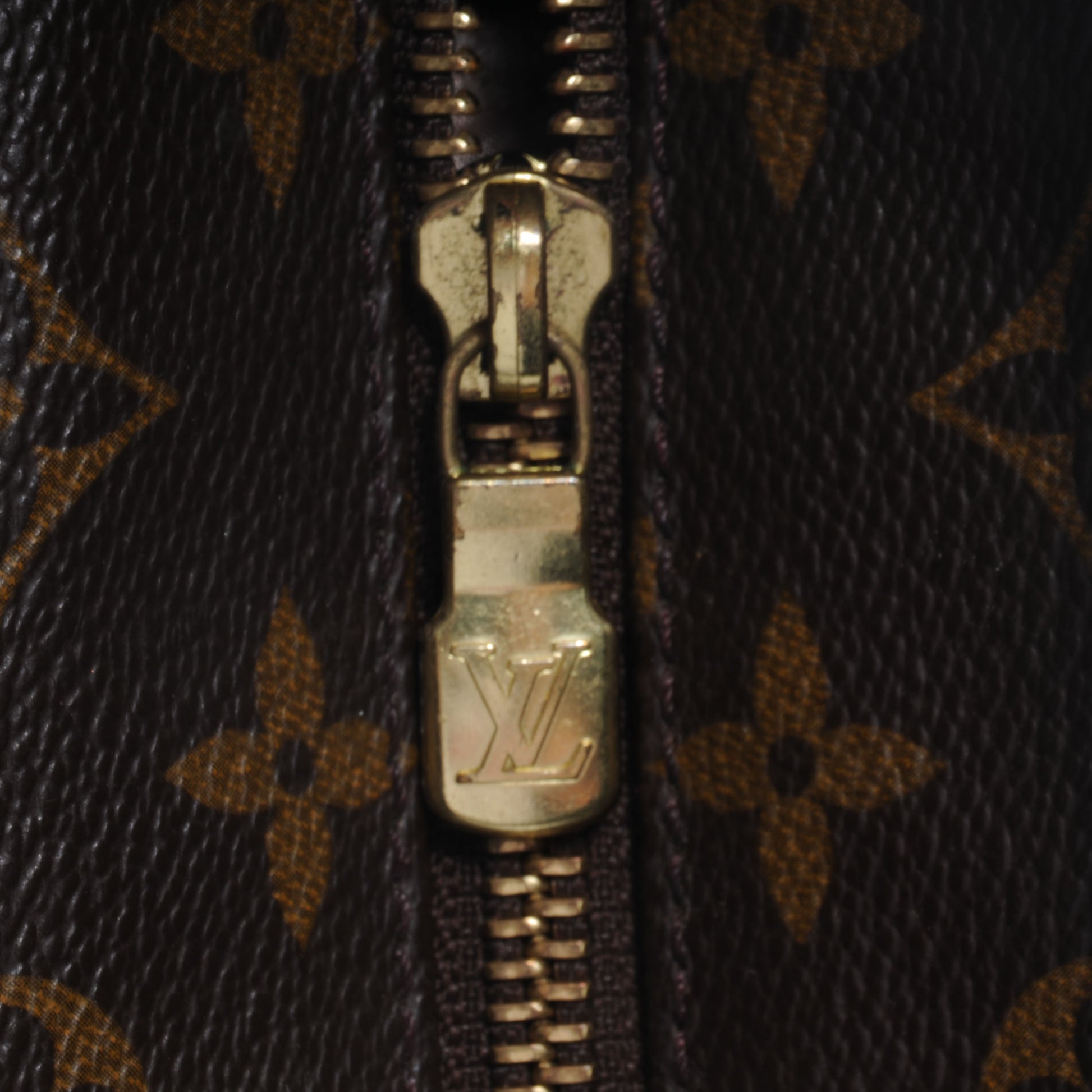 Louis Vuitton Monogram Luco 9 of 9