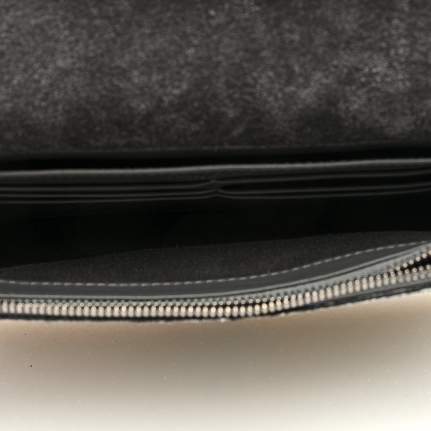 Glitter Palace Wallet On Chain Platinum