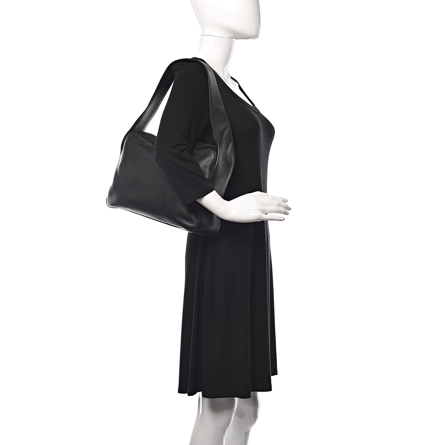 Vitello Daino Shoulder Bag Black