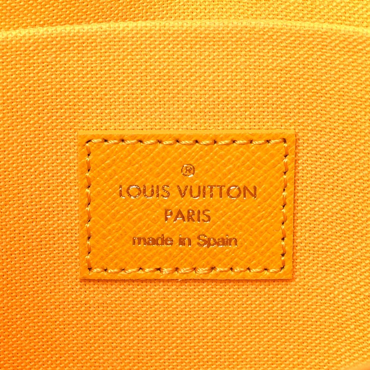 Monogram 2022 Christmas Animation New York Soho Pochette Felicie Chain Wallet Yellow