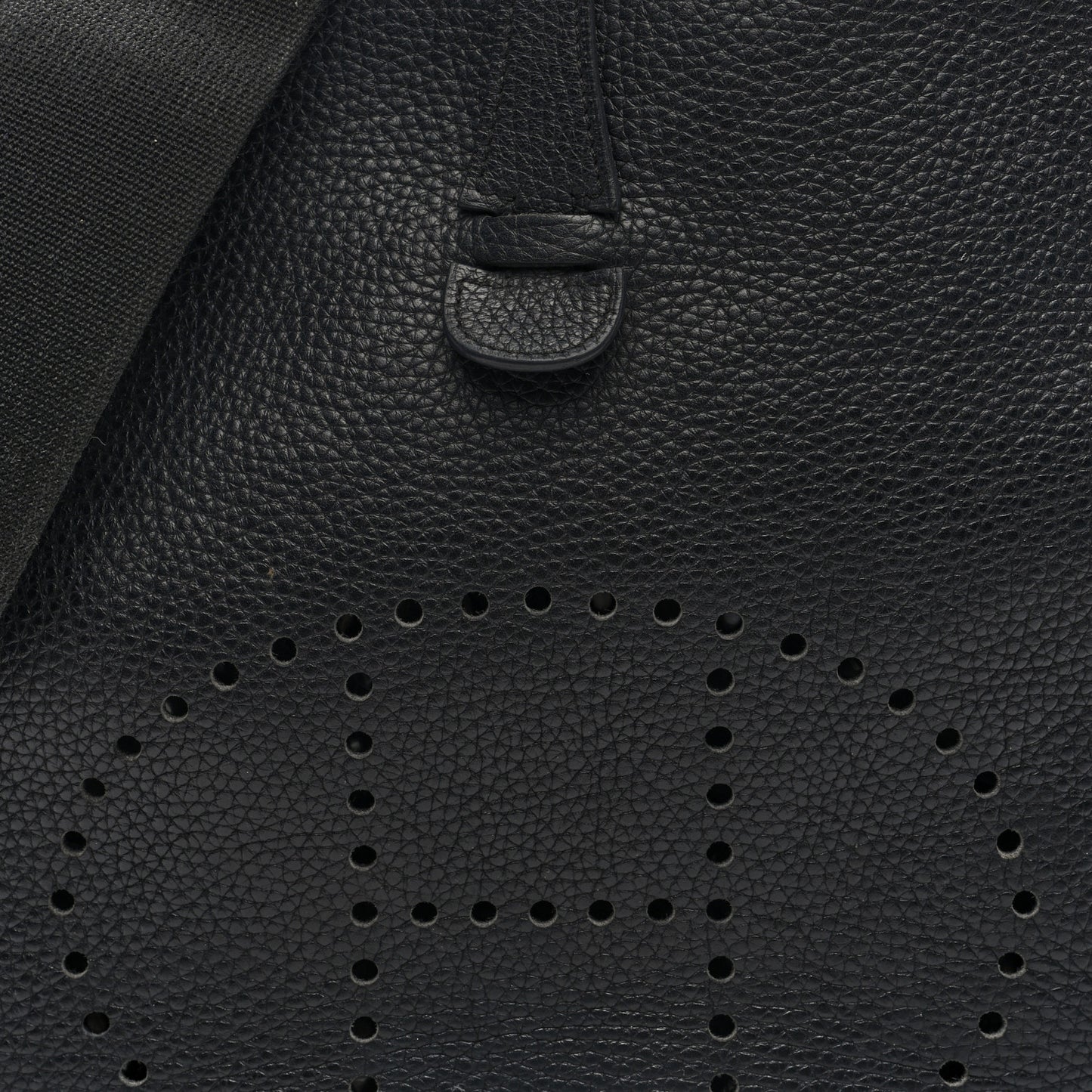 Taurillon Clemence EVELYNE III PM Black