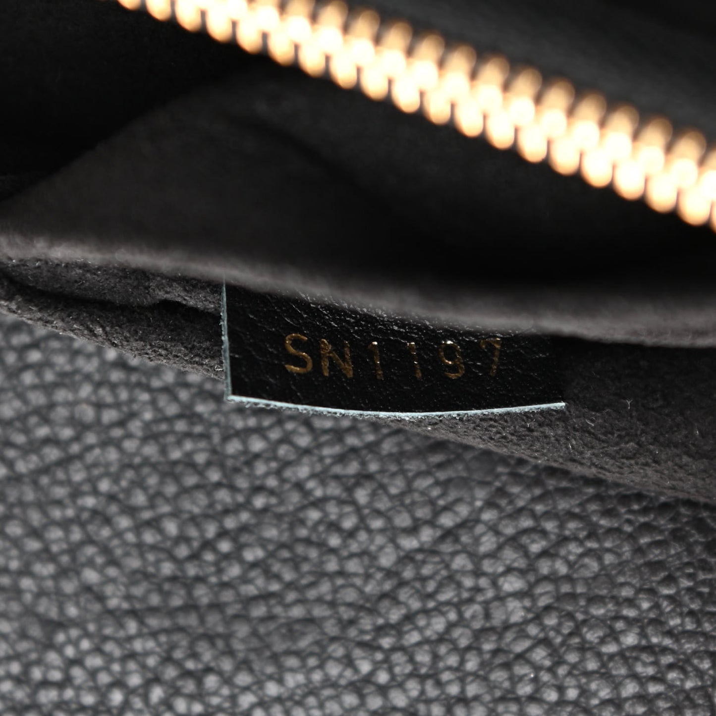 Monogram Venus Black
