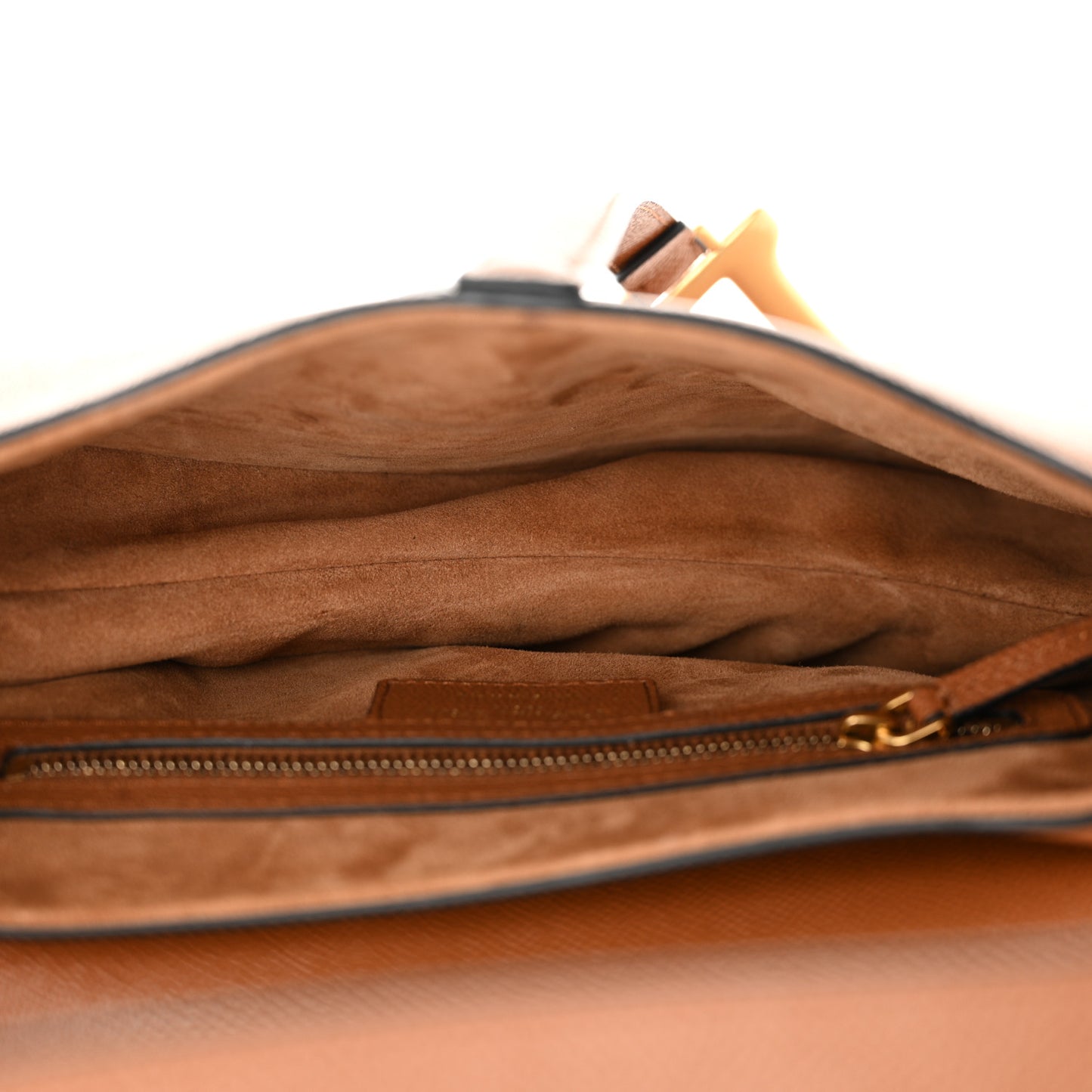 Grained Calfskin Saddle Bag With Strap Camello