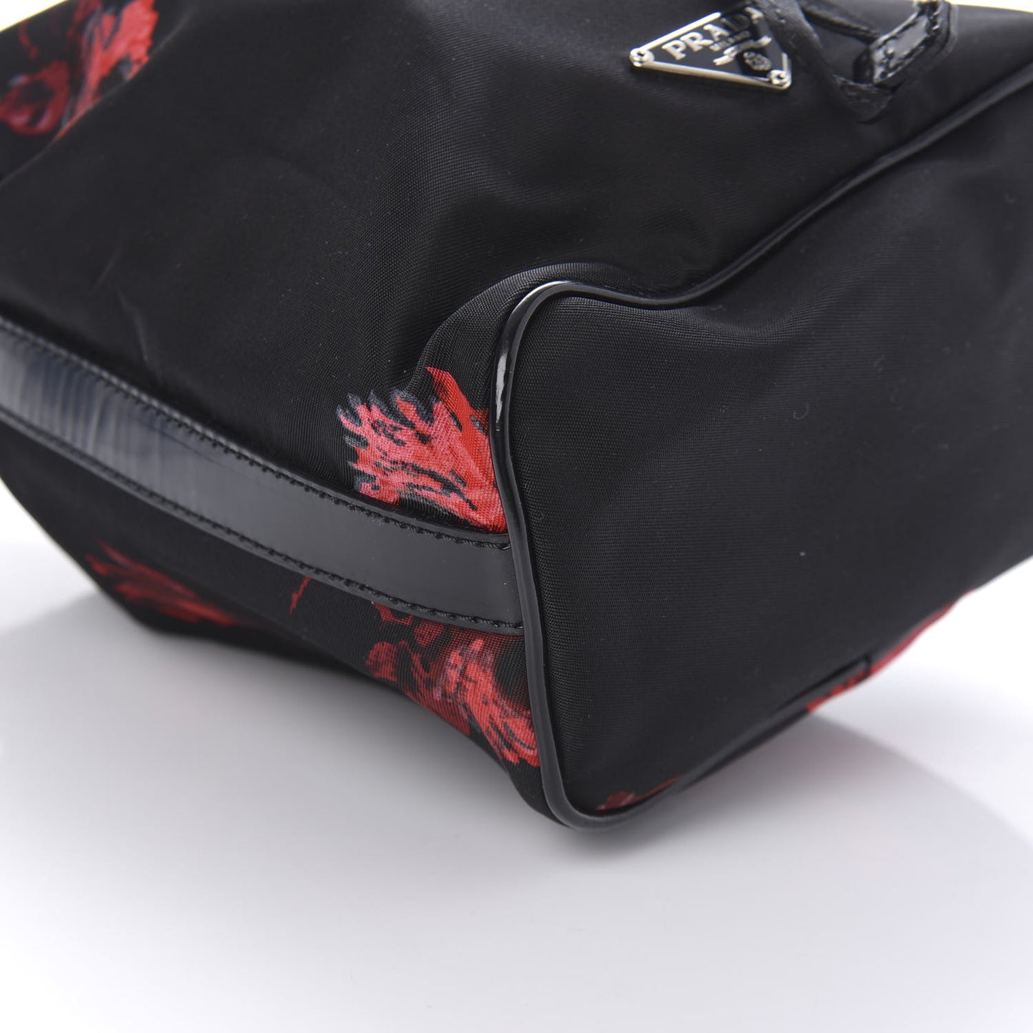 Tessuto Nylon Rose Bucket Bag Black Rosso