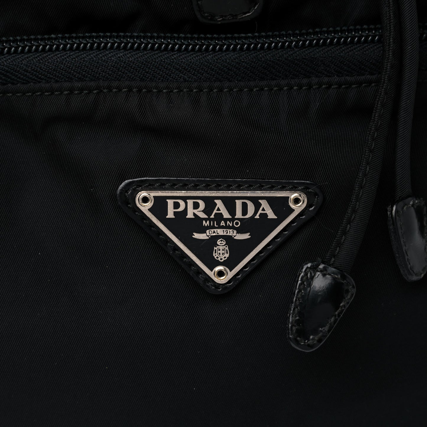 Nylon Vela Medium Cinch Backpack Black