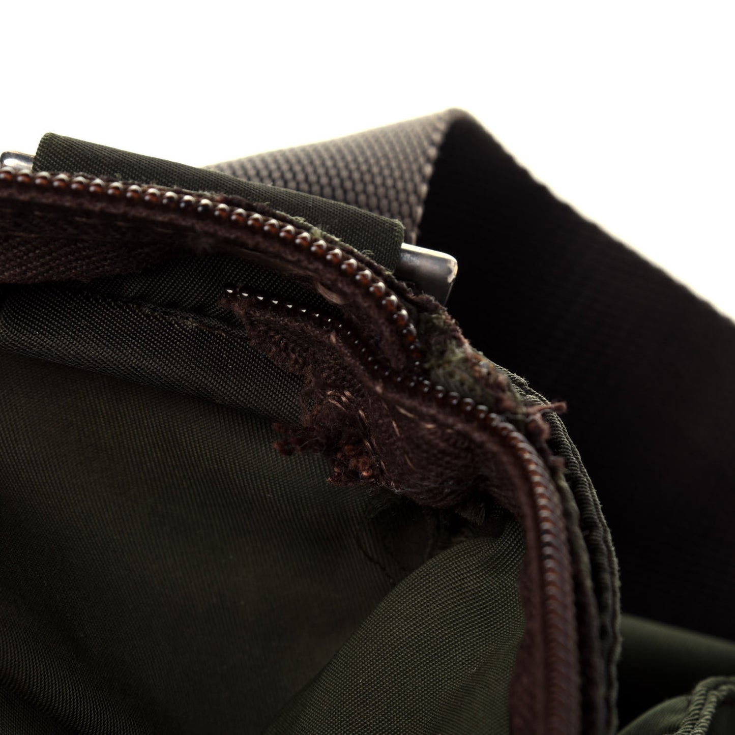 Nylon Vela Flat Messenger Bag Mimetico