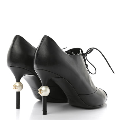 Chanel Lambskin Grosgrain Pearl Oxford Lace Up Ankle Booties 35.5 Black 4 of 10