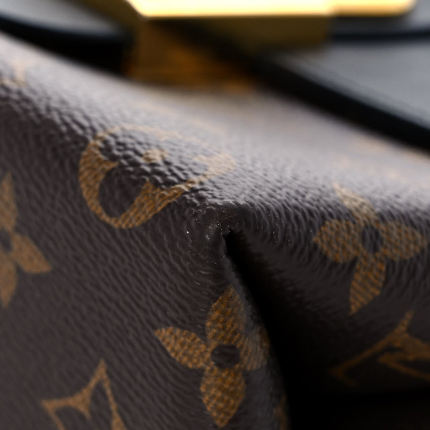 Monogram Locky BB Black