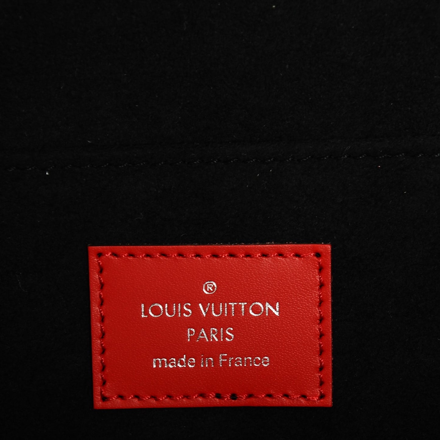 X SUPREME Epi Pochette Jour GM Red