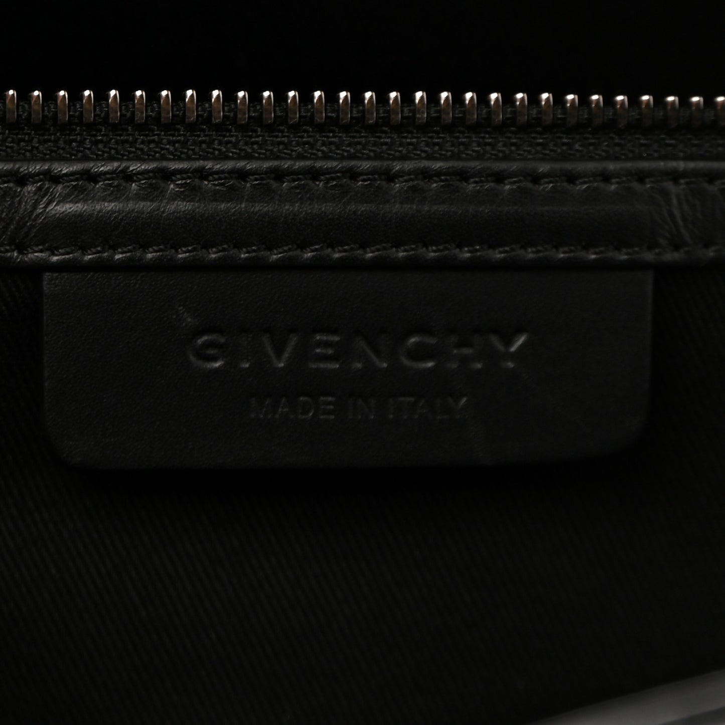 Shiny Lord Calfskin Medium Antigona Black