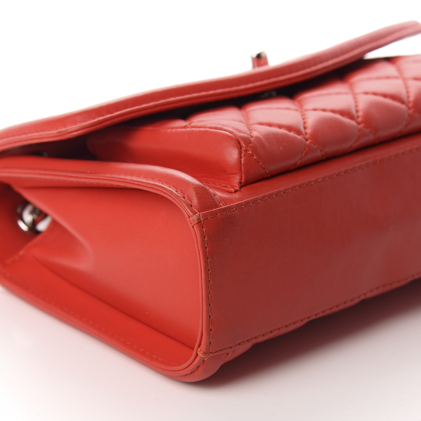 Lambskin Quilted Small Geometric Flap Red
