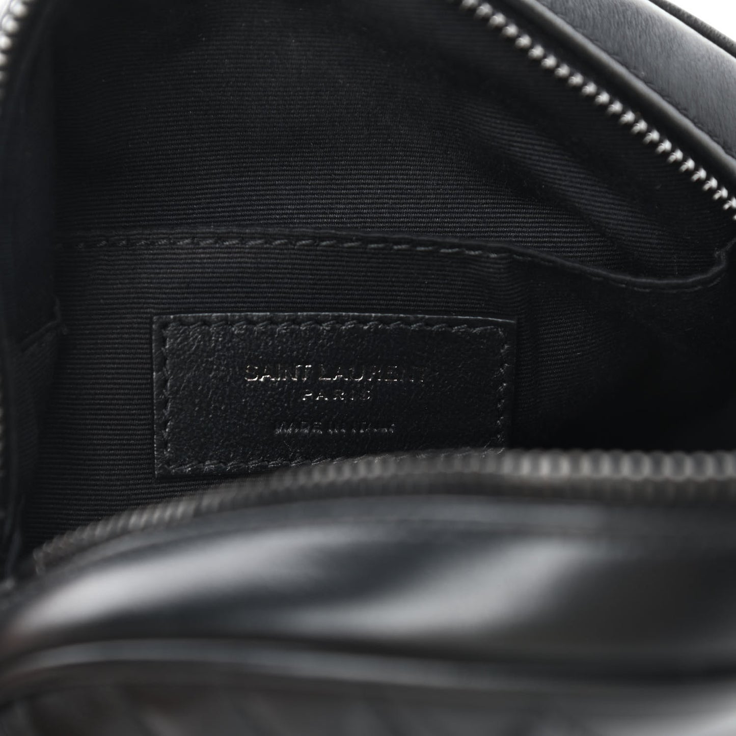 Calfskin Matelasse Chevron Round Vinyle Camera Bag Black