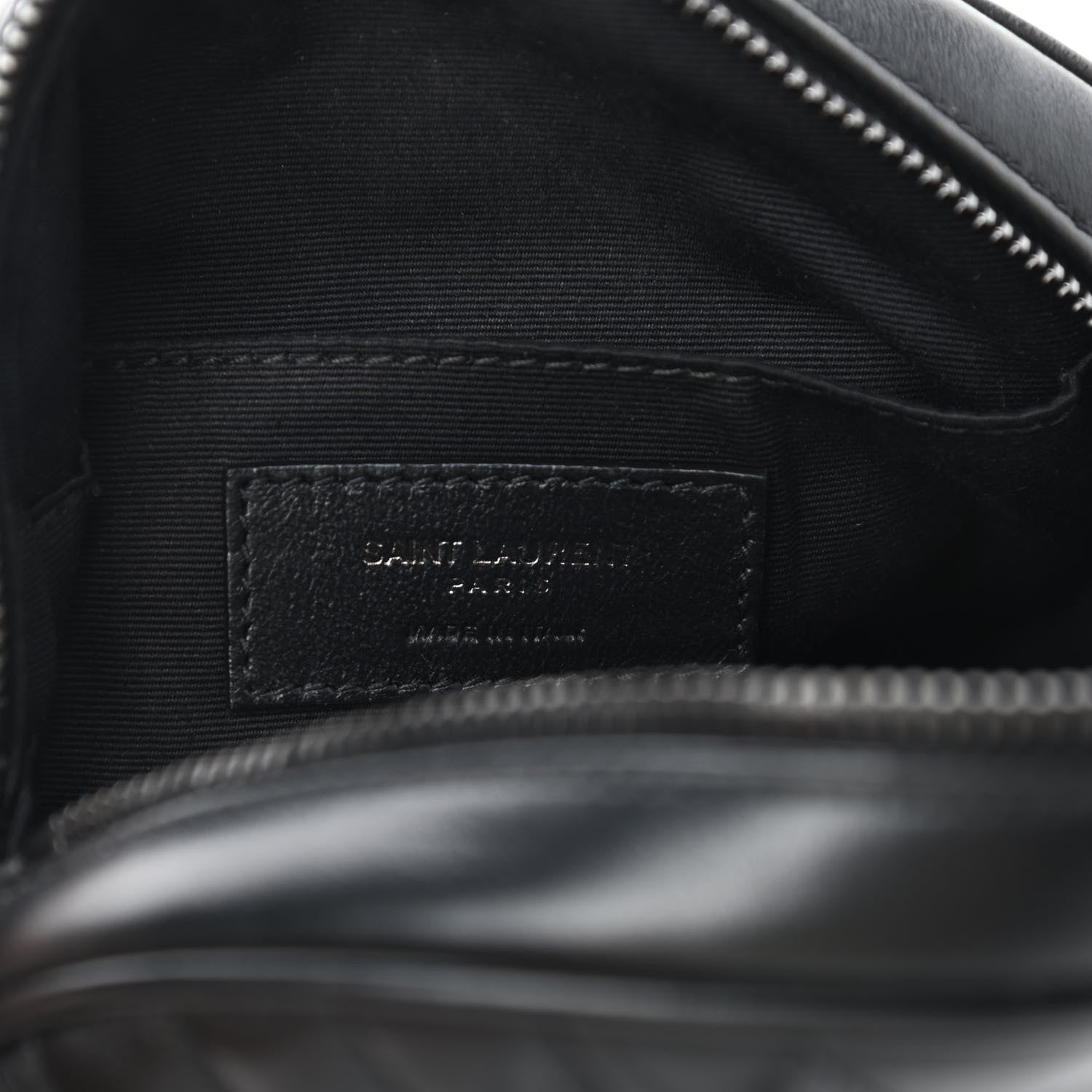 Saint Laurent Calfskin Matelasse Chevron Round Vinyle Camera Bag Black 6 of 10