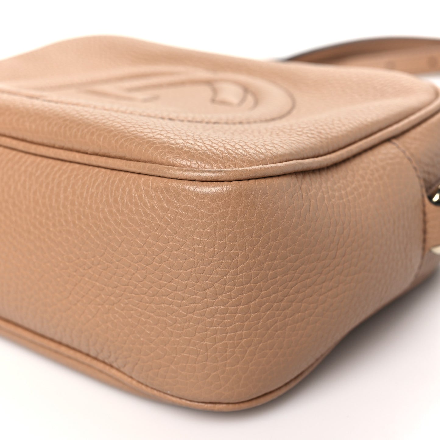 Pebbled Calfskin Small Soho Disco Bag Camelia