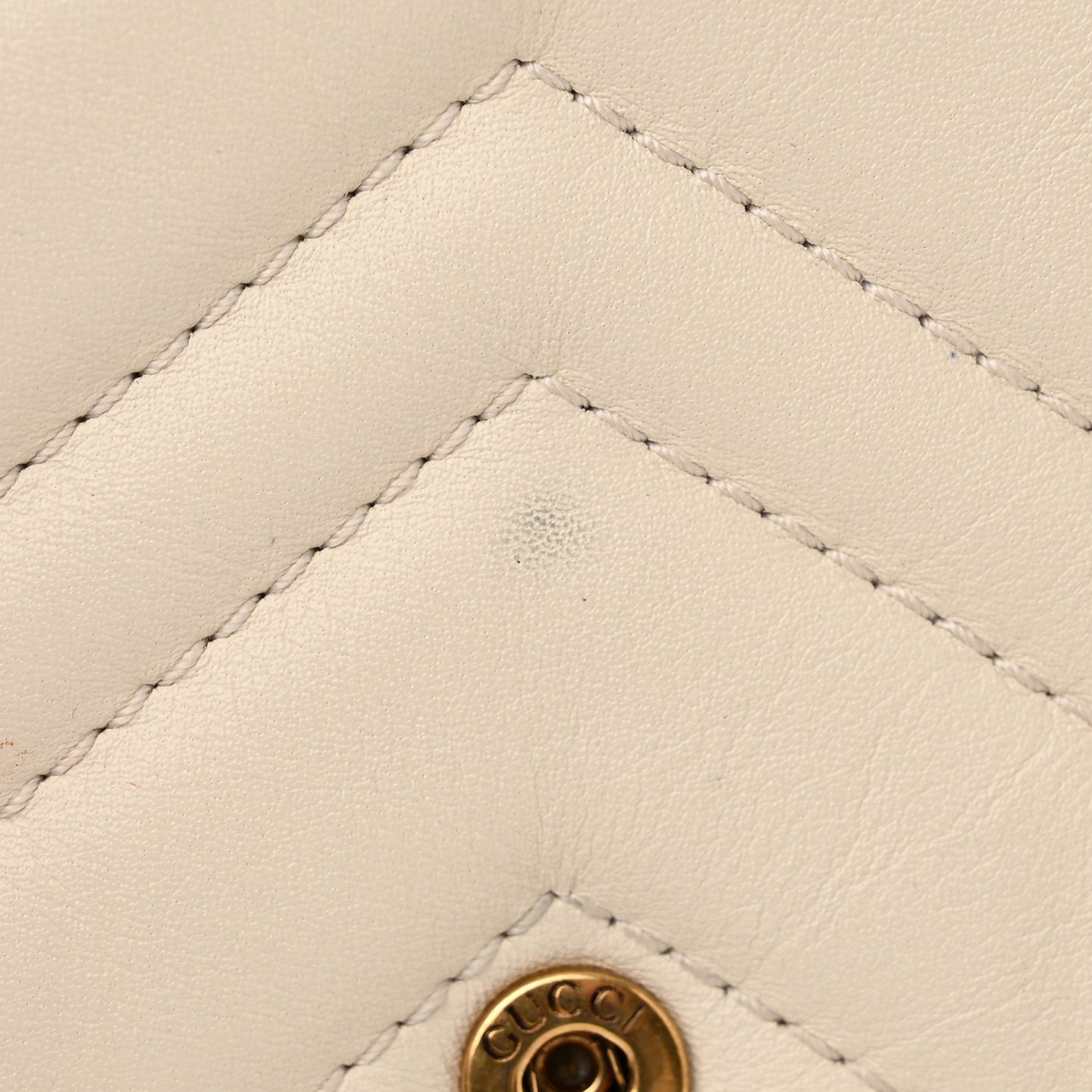 Calfskin Matelasse Super Mini GG Marmont Shoulder Bag White