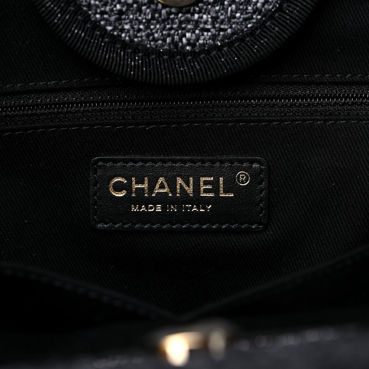 Lurex Boucle Medium Deauville Tote Black