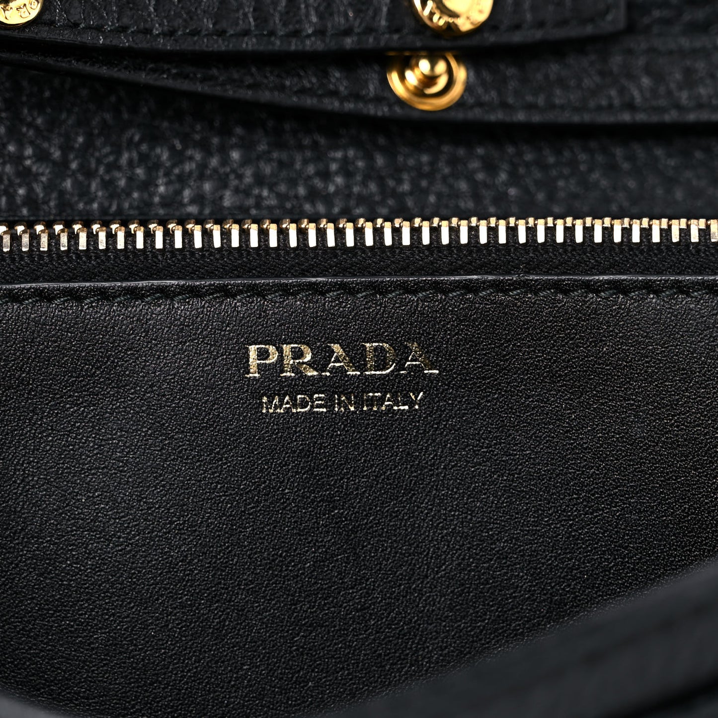 Vitello Daino Chain Wallet Black