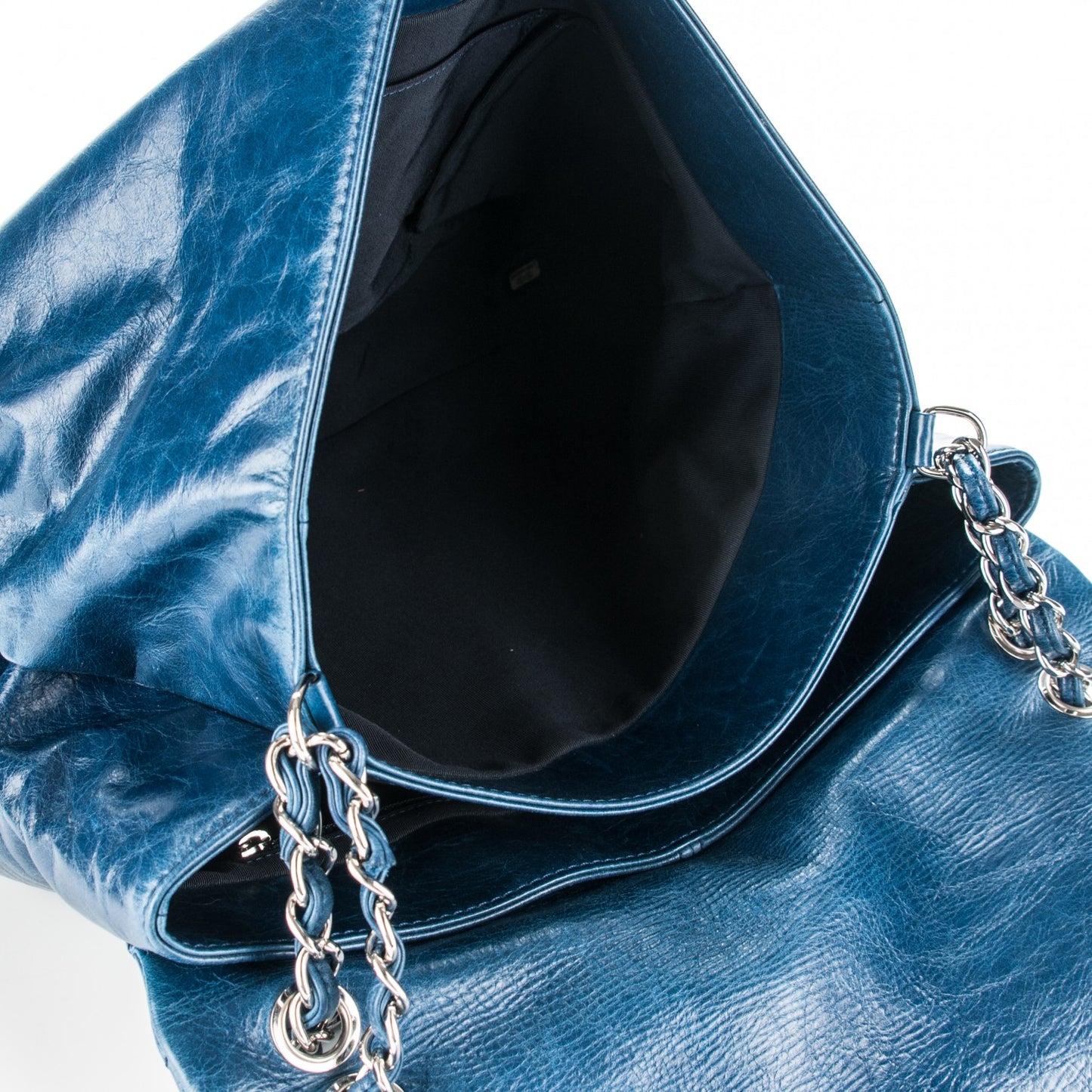 Shiny Lambskin Quilted Large Trianon Messenger Flap Marine