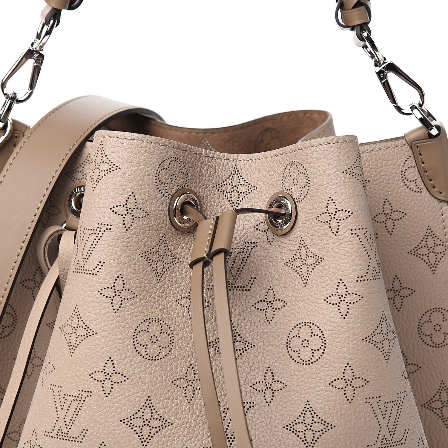 Louis Vuitton Mahina Muria Galet 8 of 8