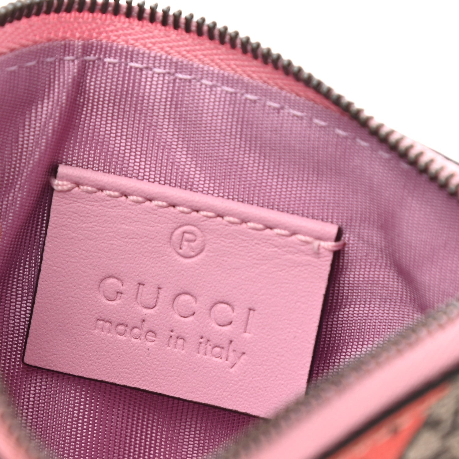 Gucci GG Supreme Monogram Strawberry Key Case 6 of 7