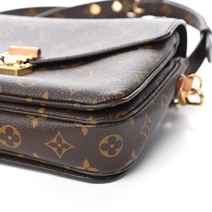 Louis Vuitton Monogram Pochette Metis 9 of 10
