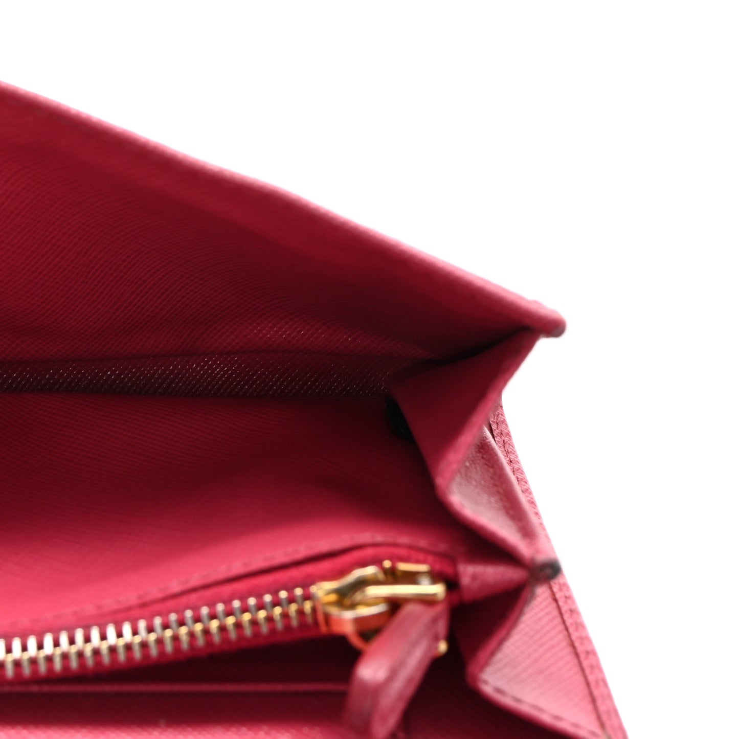 Saffiano Metal Wristlet Peonia