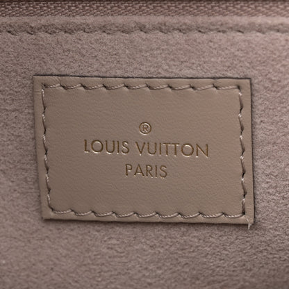 Louis Vuitton Empreinte Monogram Giant Onthego MM Tourterelle 6 of 10