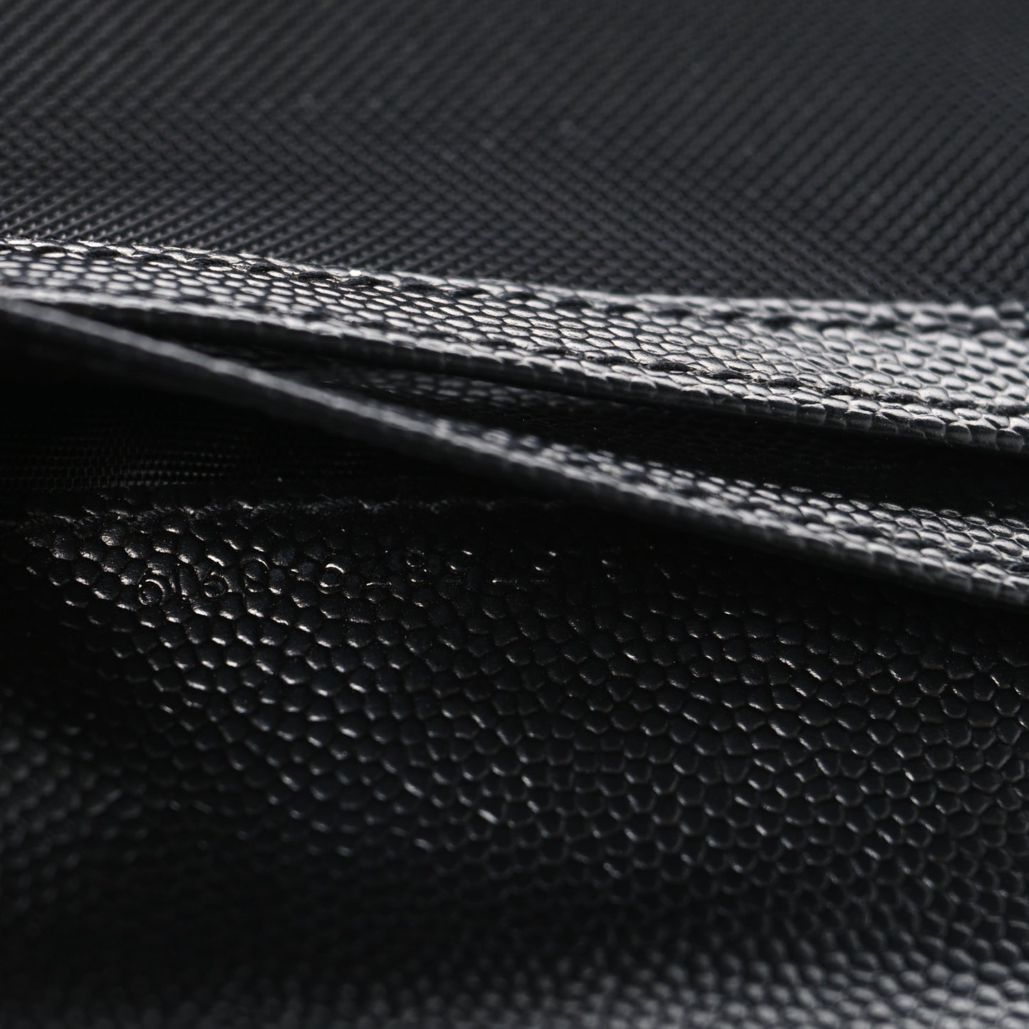 Grain De Poudre Matelasse Chevron Monogram Zipped Card Case Black Black