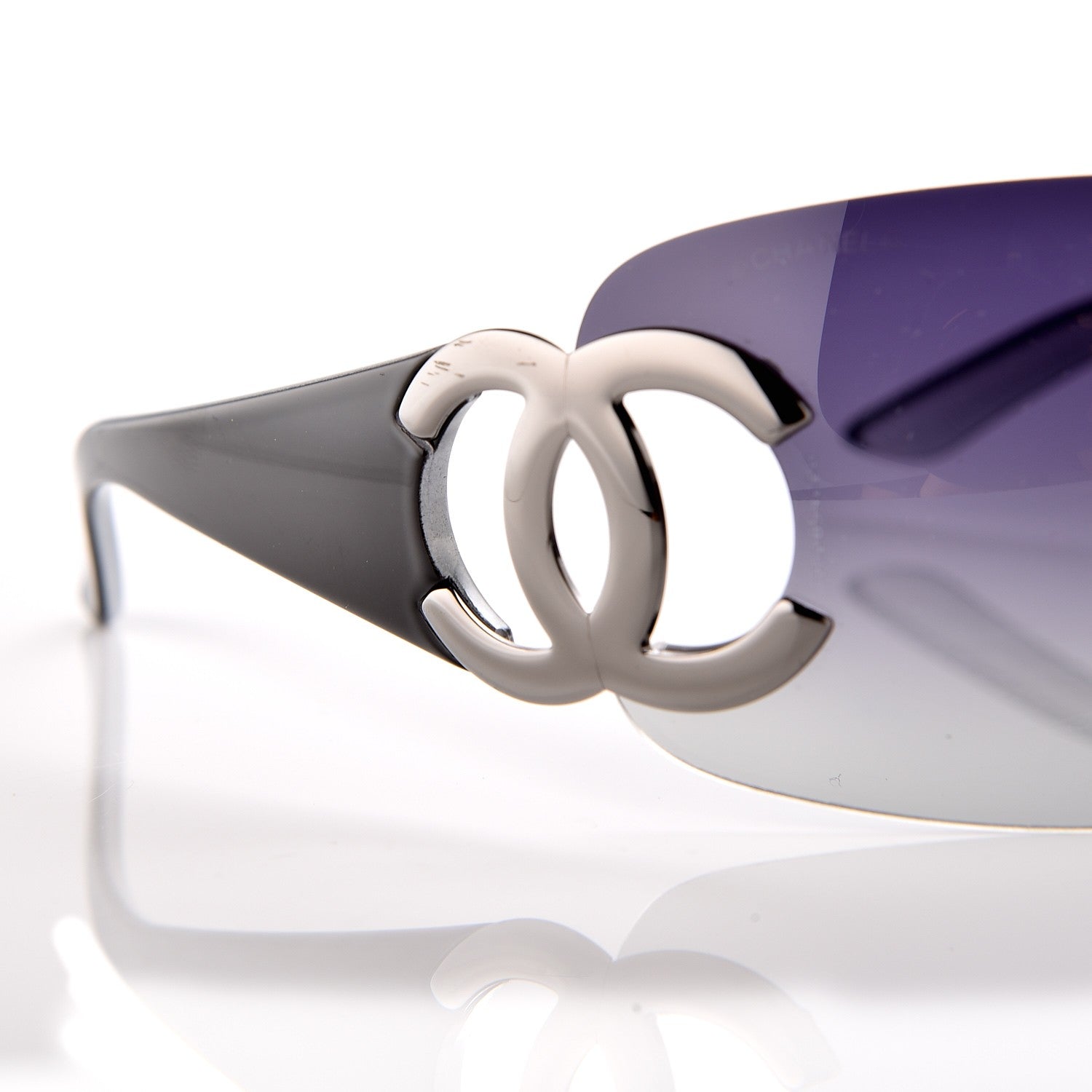 Chanel Frameless CC Logo Sunglasses 4125 Black 6 of 7