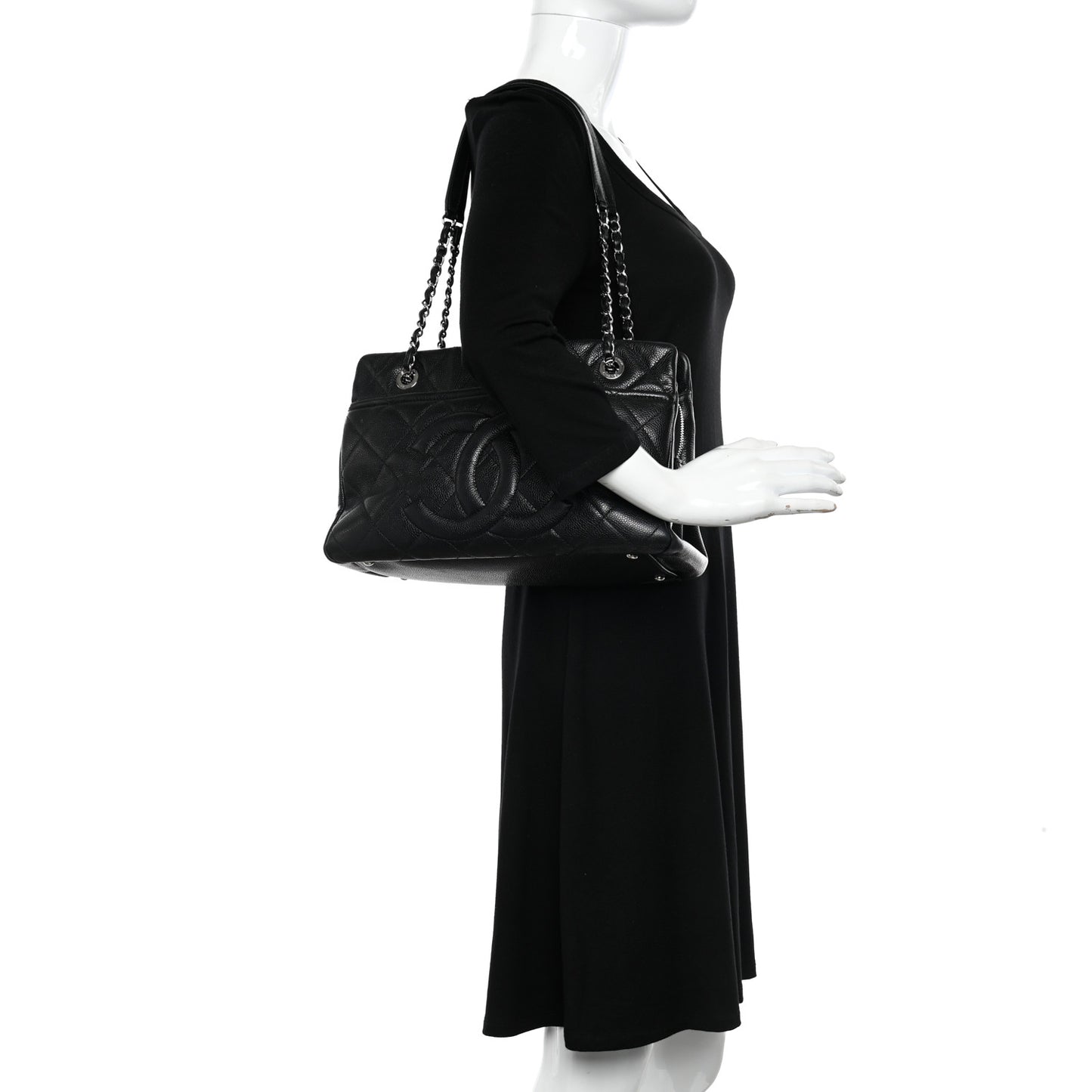 Caviar Quilted CC Timeless Soft Tote Black