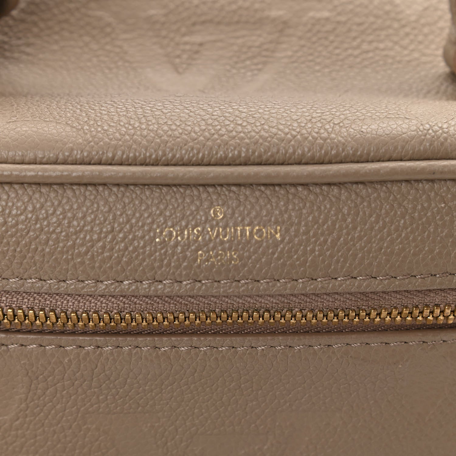 Louis Vuitton Empreinte Monogram Giant Vanity PM Tourterelle 11 of 14