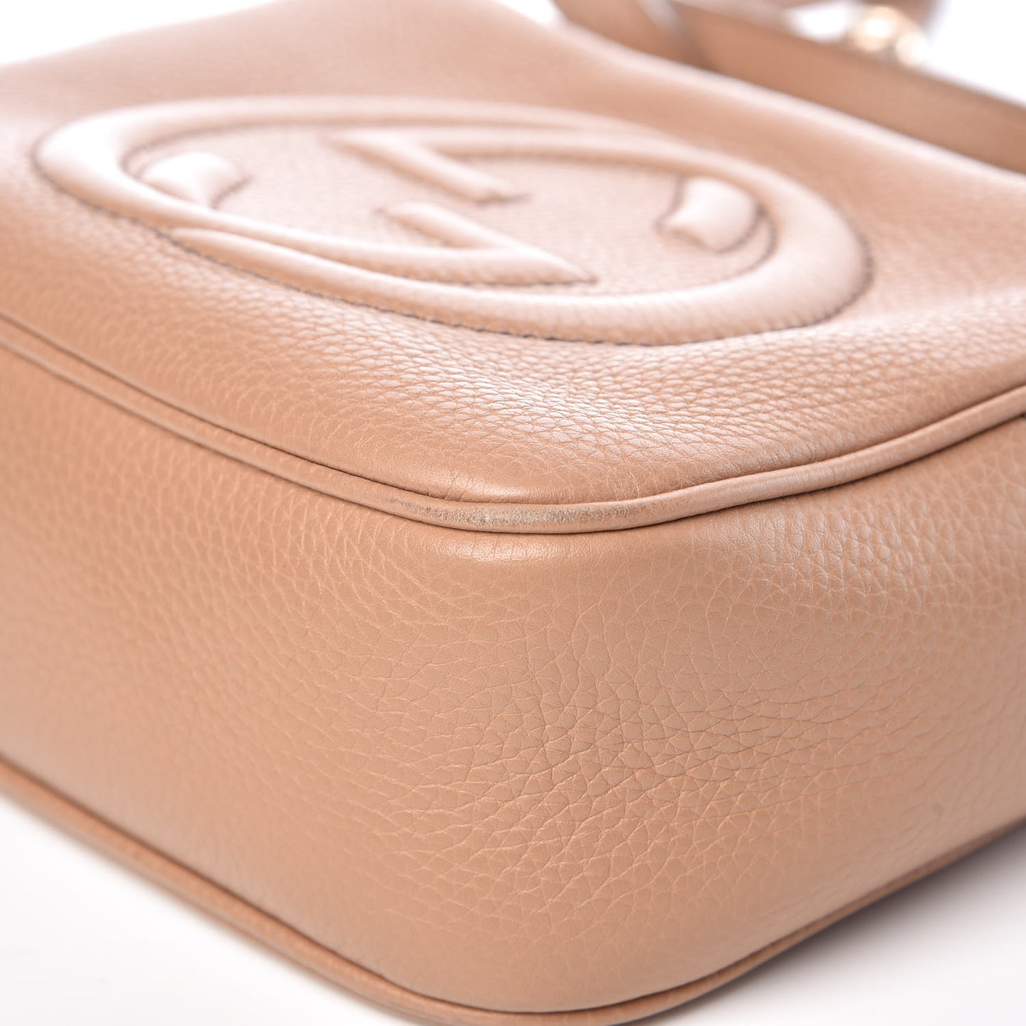 Pebbled Calfskin Small Soho Disco Bag Camelia