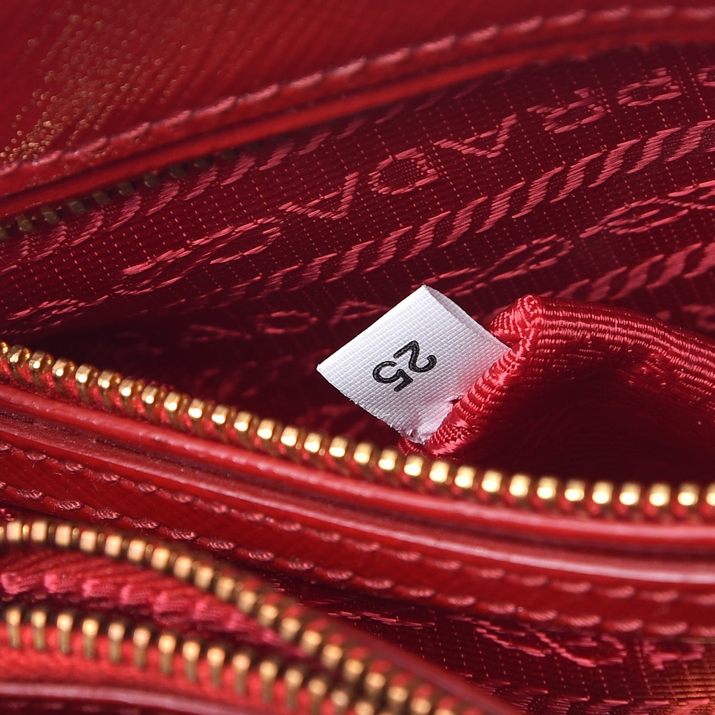 Saffiano Vernice Mini Promenade Tote Rosso