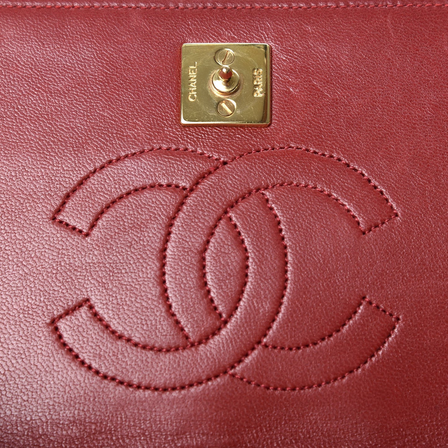 Lambskin Quilted CC Wallet On Chain WOC Red