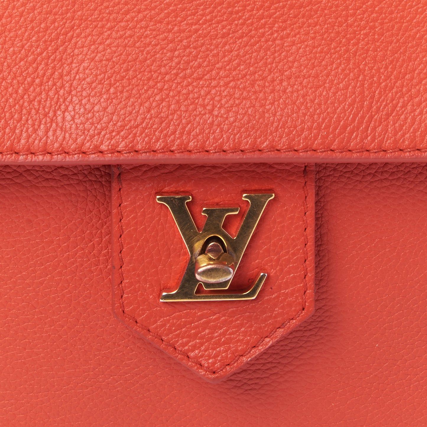 Calfskin Lockme PM Rouge