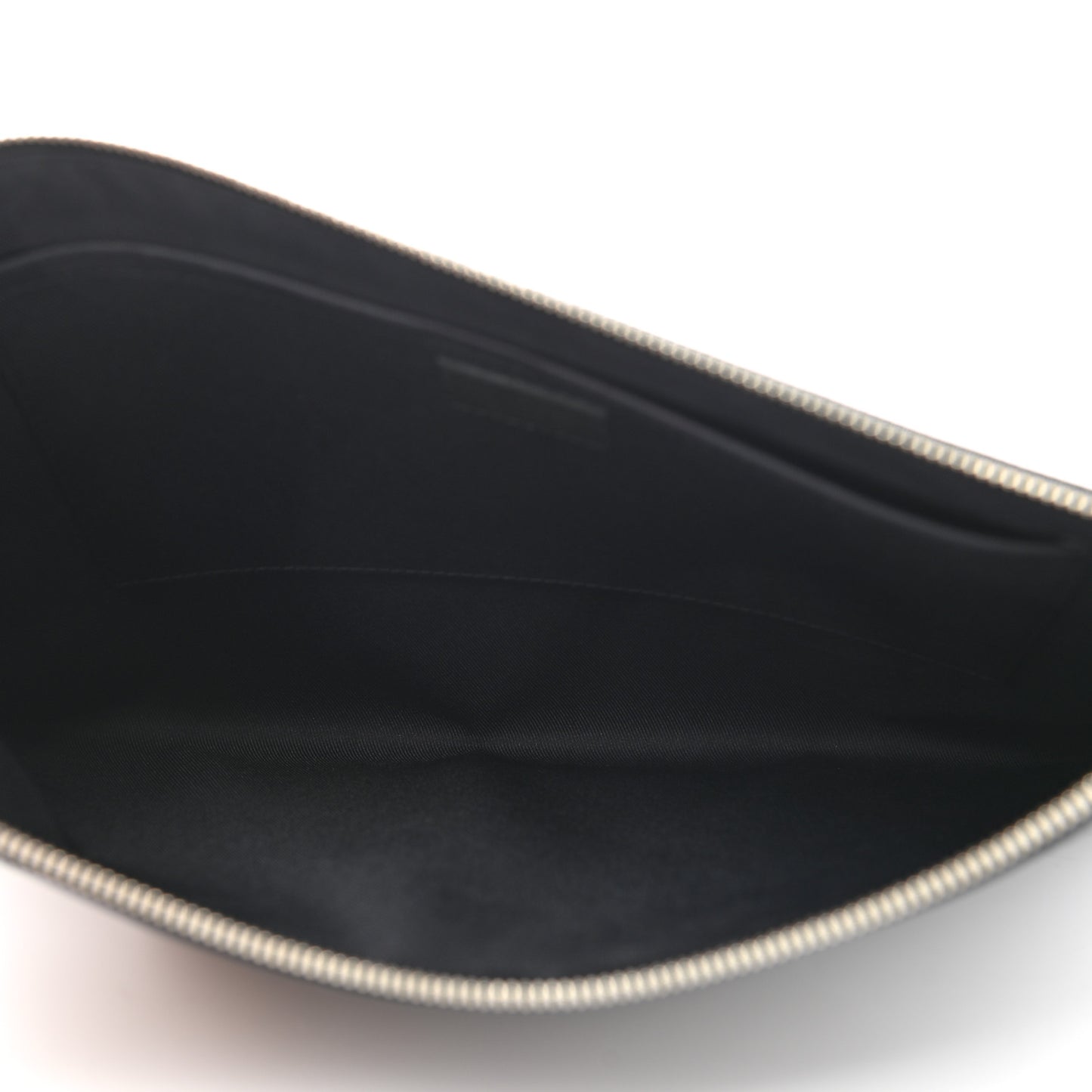 Damier Infini Discovery Pochette GM Onyx