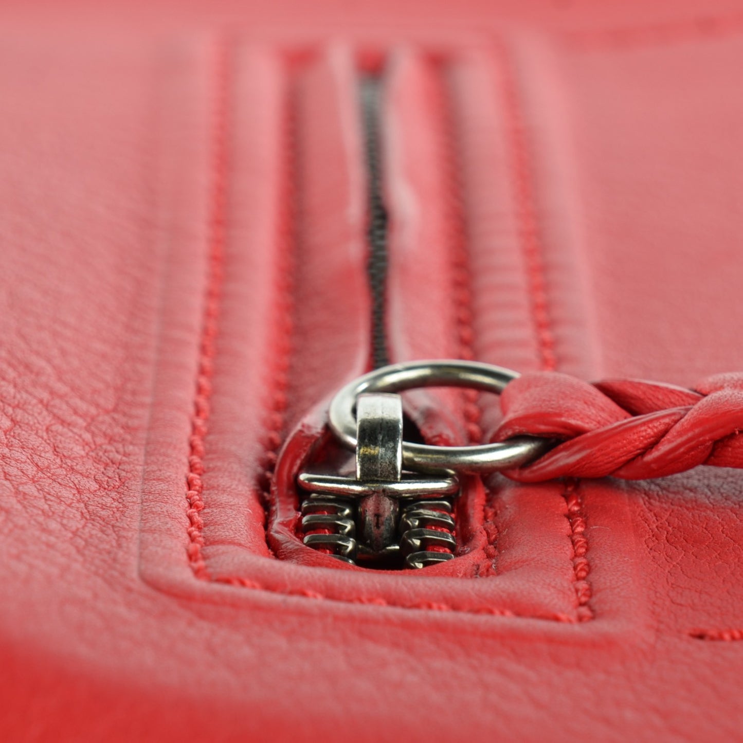 Supple Calfskin Medium Phantom Luggage Vermillion