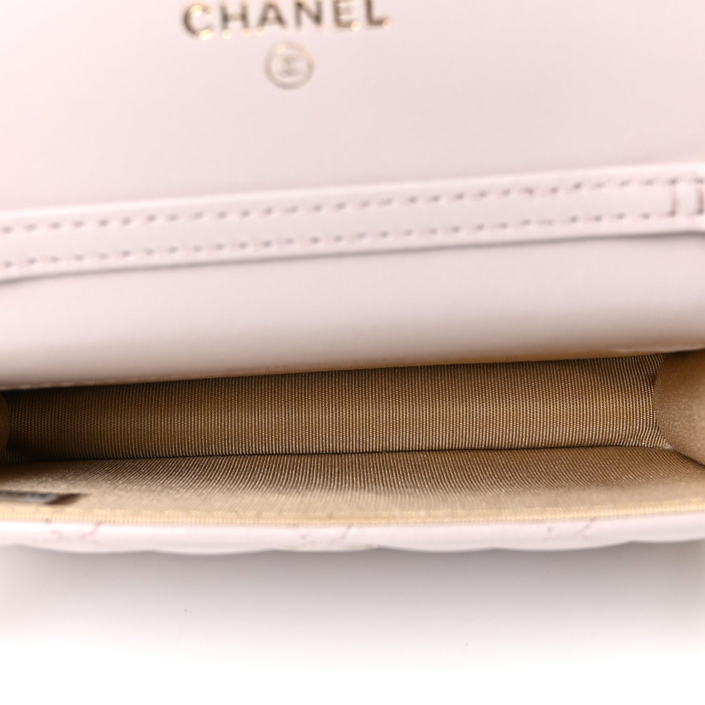 Lambskin Quilted Pearl Crush Clutch With Chain Light Purple