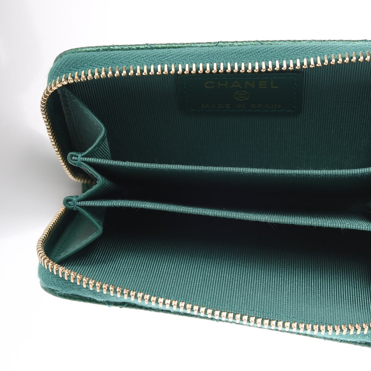 Metallic Caviar Quilted Zip Coin Purse Green