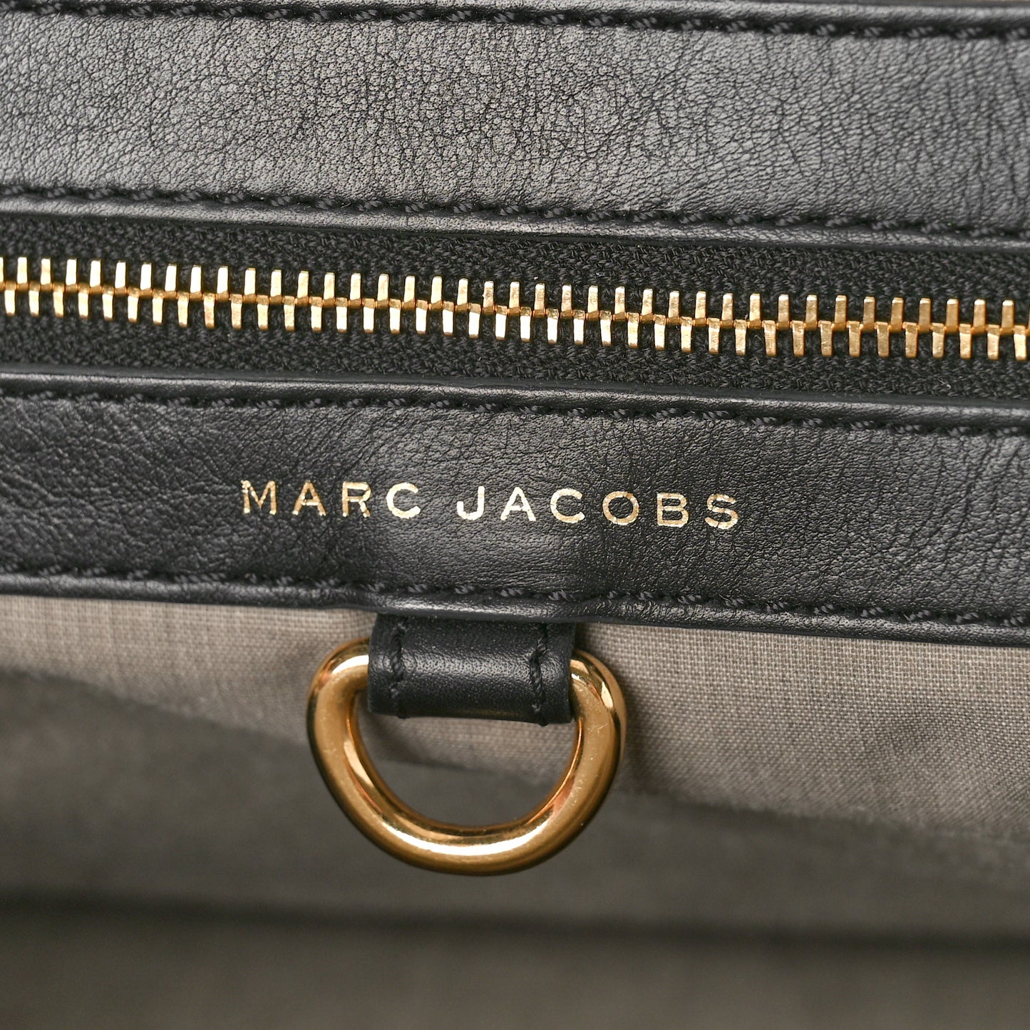 Calfskin Quilted Stam Black