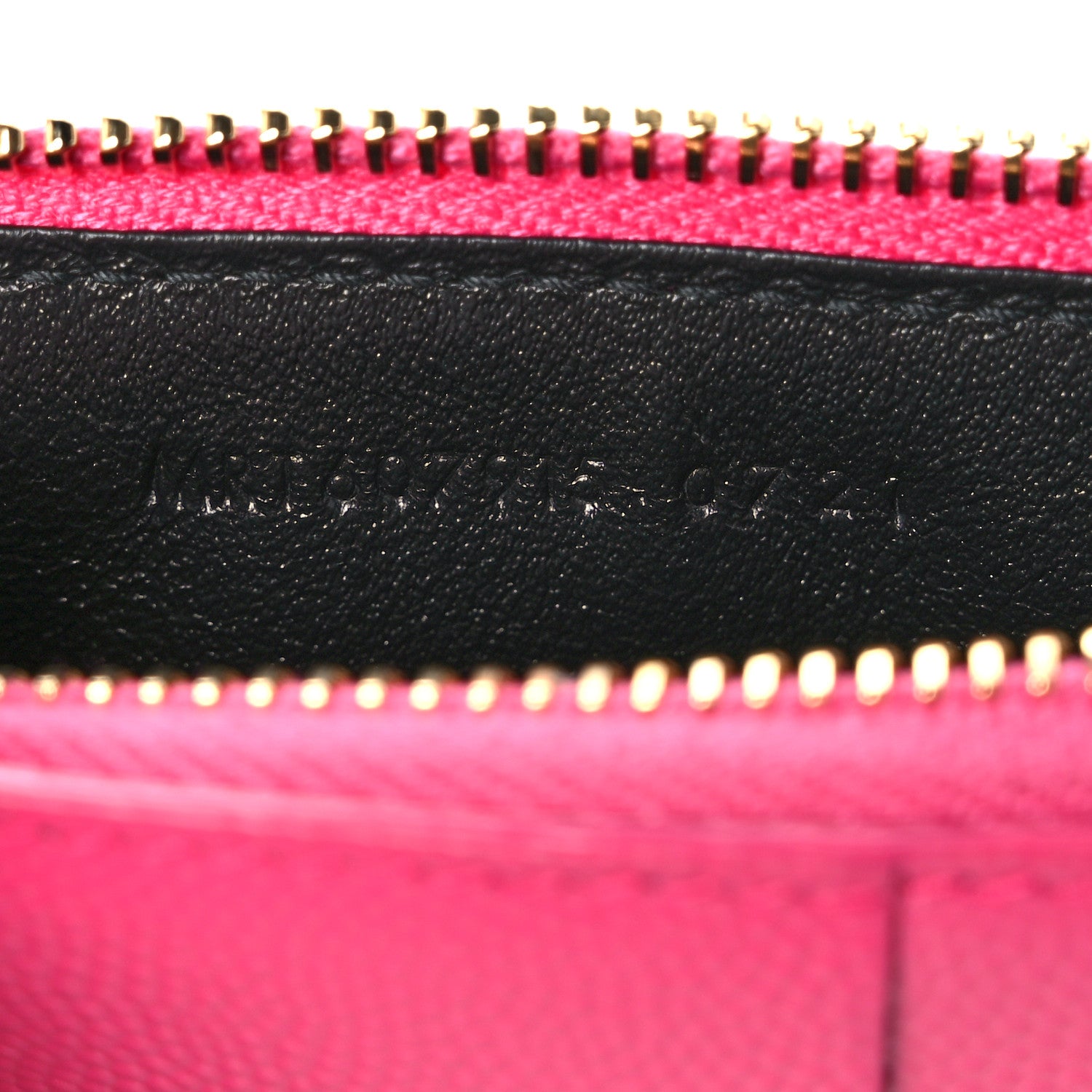 Saint Laurent Grain De Poudre Matelasse Chevron Monogram Fragments Zippered Card Case Fresh Fuxia 7 of 8