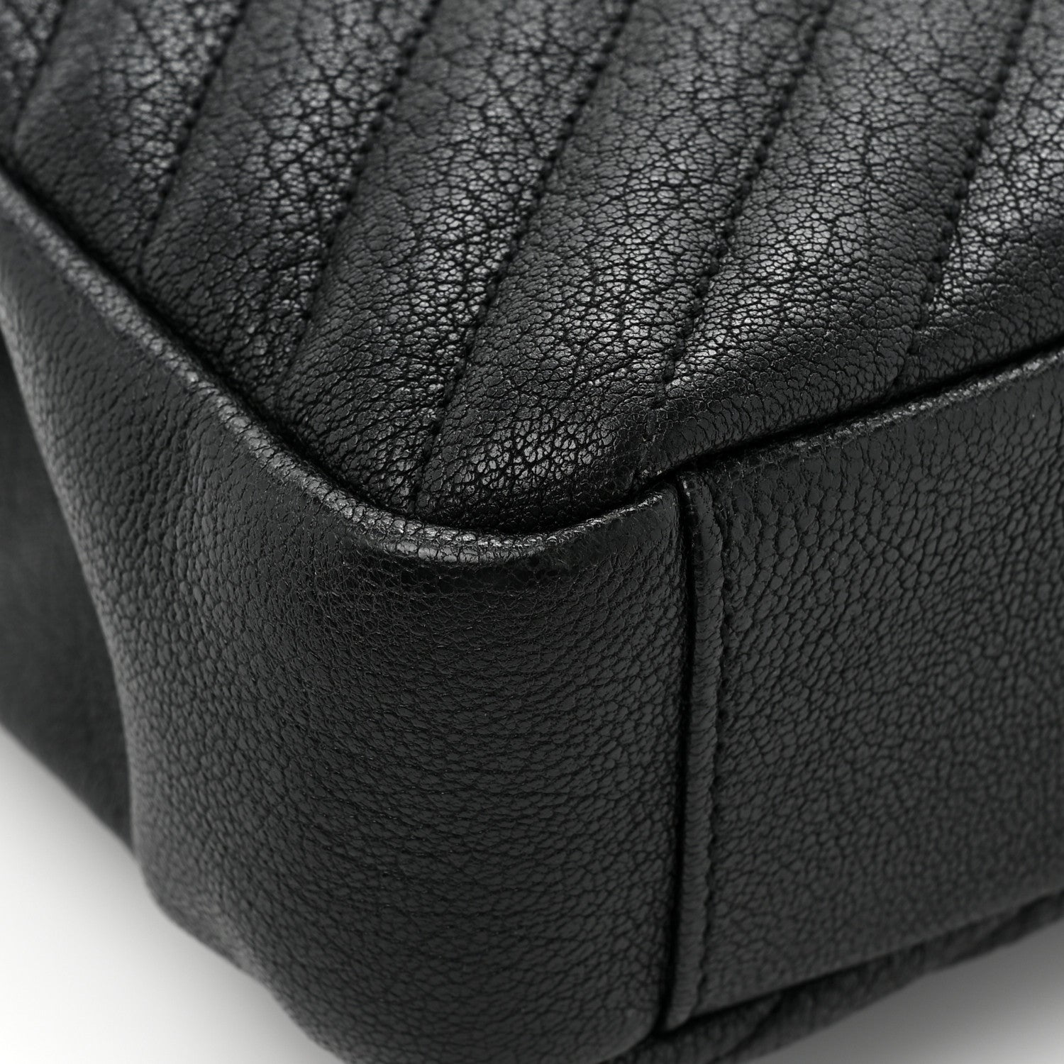 Saint Laurent Sheepskin Matelasse Chevron Monogram Medium College Bag Black 14 of 15